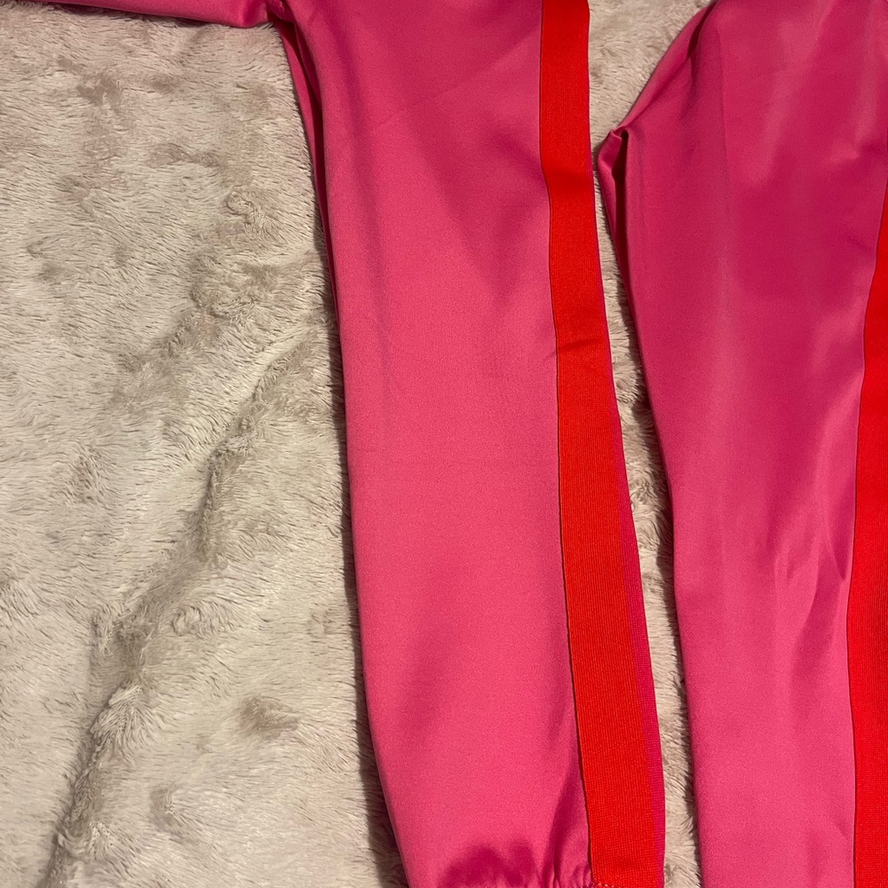 Tracksuit - Picture 4 of 13